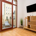 Mayhome - Strandloft Schoenes Studioapartment Mit Balkon, Kueche Und Tiefgarage - Sauna Und Fitness Direkt Nebenan Chemnitz