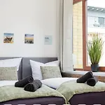 Mayhome - Strandloft Schoenes Studioapartment Mit Balkon, Kueche Und Tiefgarage - Sauna Und Fitness Direkt Nebenan Apartman