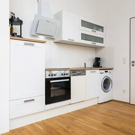 Appartement Strandloft Chemnitz Apartment Mit Gratis Tiefgarage & Balkon- Fitness & Sauna Direkt Nebenan
