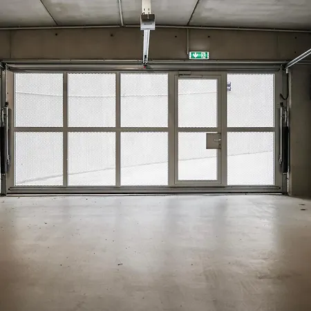 Strandloft Chemnitz Apartment Mit Gratis Tiefgarage & Balkon- Fitness & Sauna Direkt Nebenan *