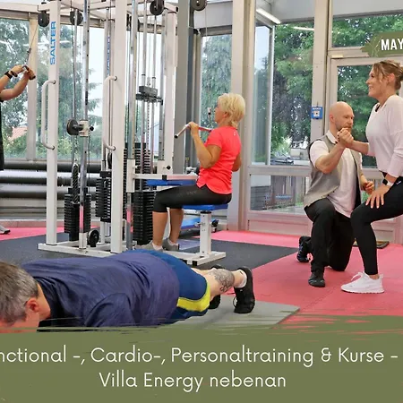 Lägenhet Mayhome - Strandloft Schoenes Studioapartment Mit Balkon, Kueche Und Tiefgarage - Sauna Und Fitness Direkt Nebenan Chemnitz