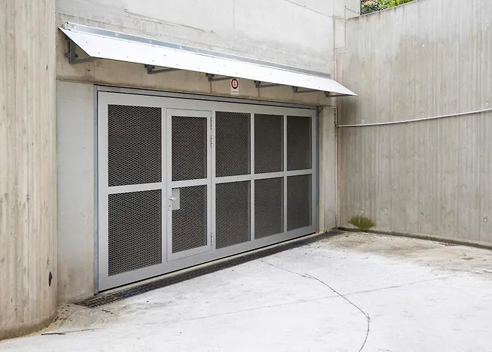 Apartman Mayhome - Strandloft Schoenes Studioapartment Mit Balkon, Kueche Und Tiefgarage - Sauna Und Fitness Direkt Nebenan Chemnitz